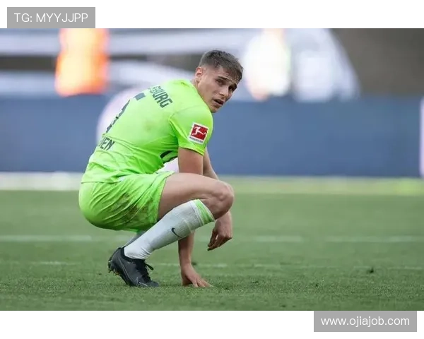 曼联4400万签下霍伊伦德交易接近完成 转会巨头承诺继续引援提升球队实力